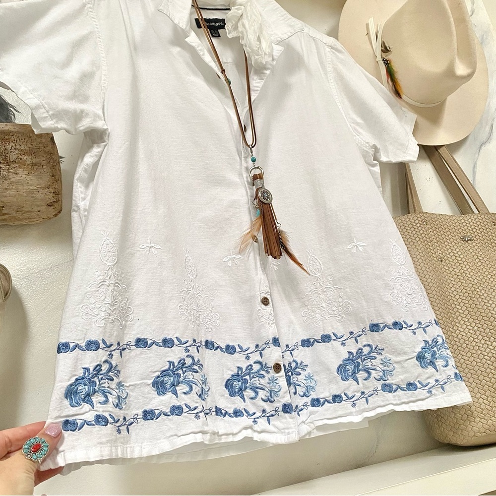 Prairie/folk vibe embroidered floral boho shirt/covet up resort vacay vibe